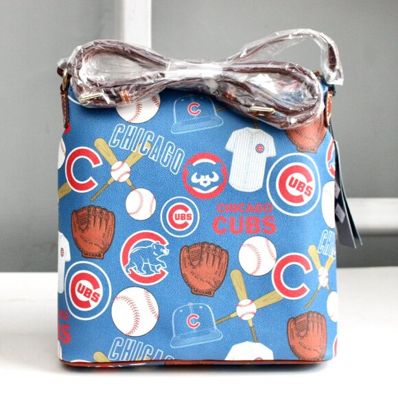 Dooney & Bourke Chicago Cubs Blue Game Day Crossbody Purse NWT - Picture 2 of 9